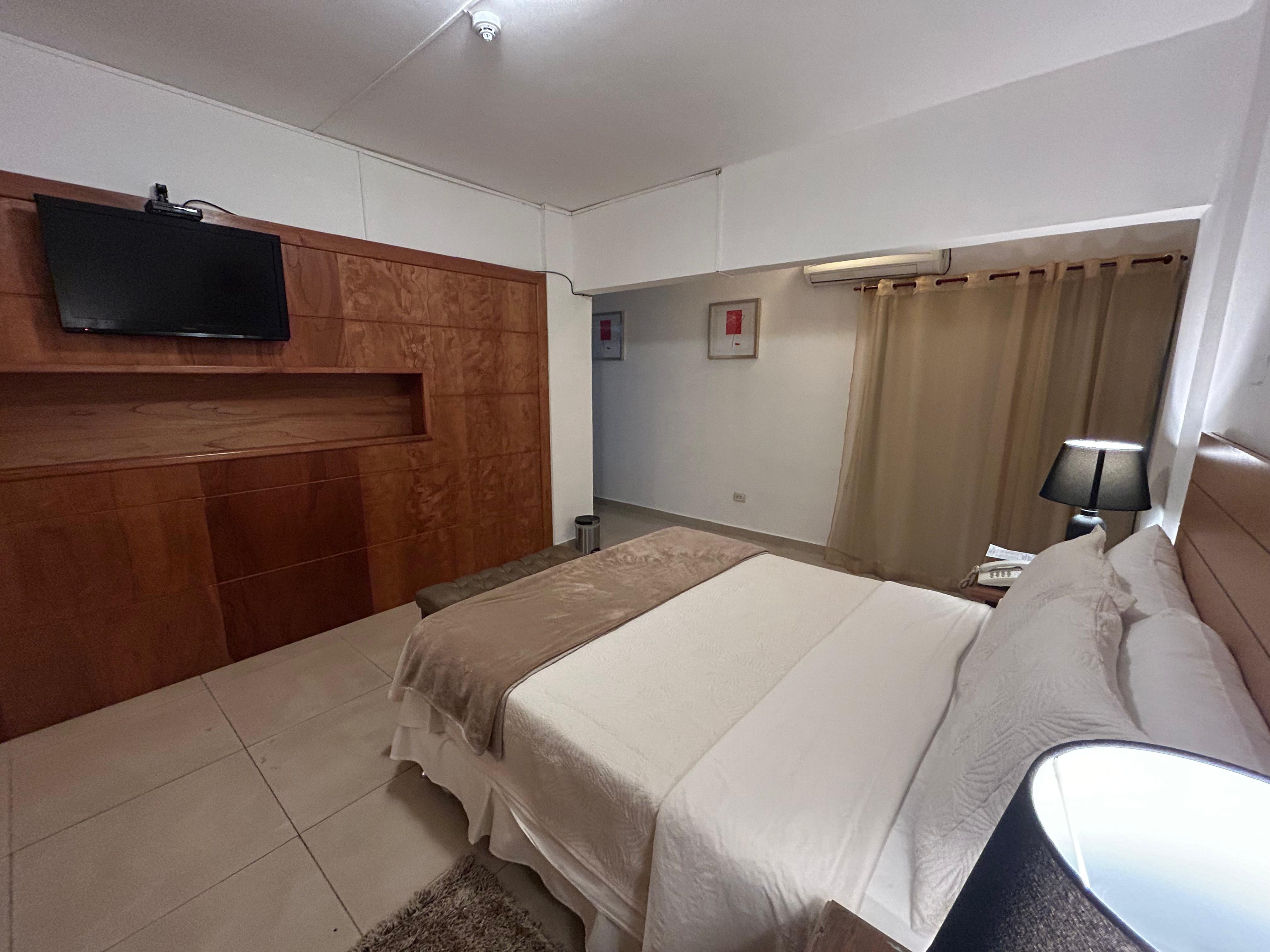 room-sextuple03